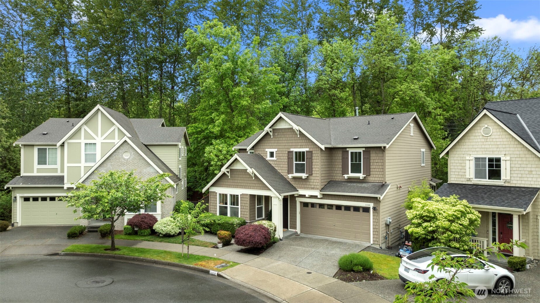 Plenty of parking space for guests