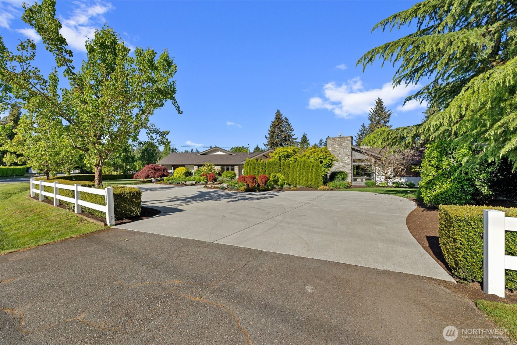 Front Entry Driveway, Suitable for Extra Vehicles.