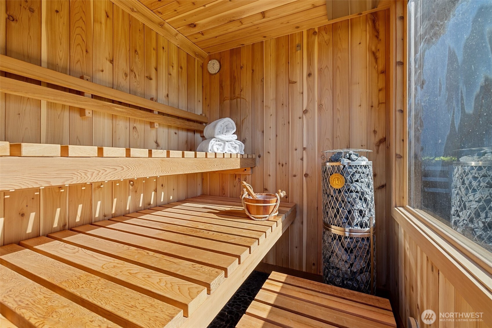 Sauna Can Turn on Remotely Through App.