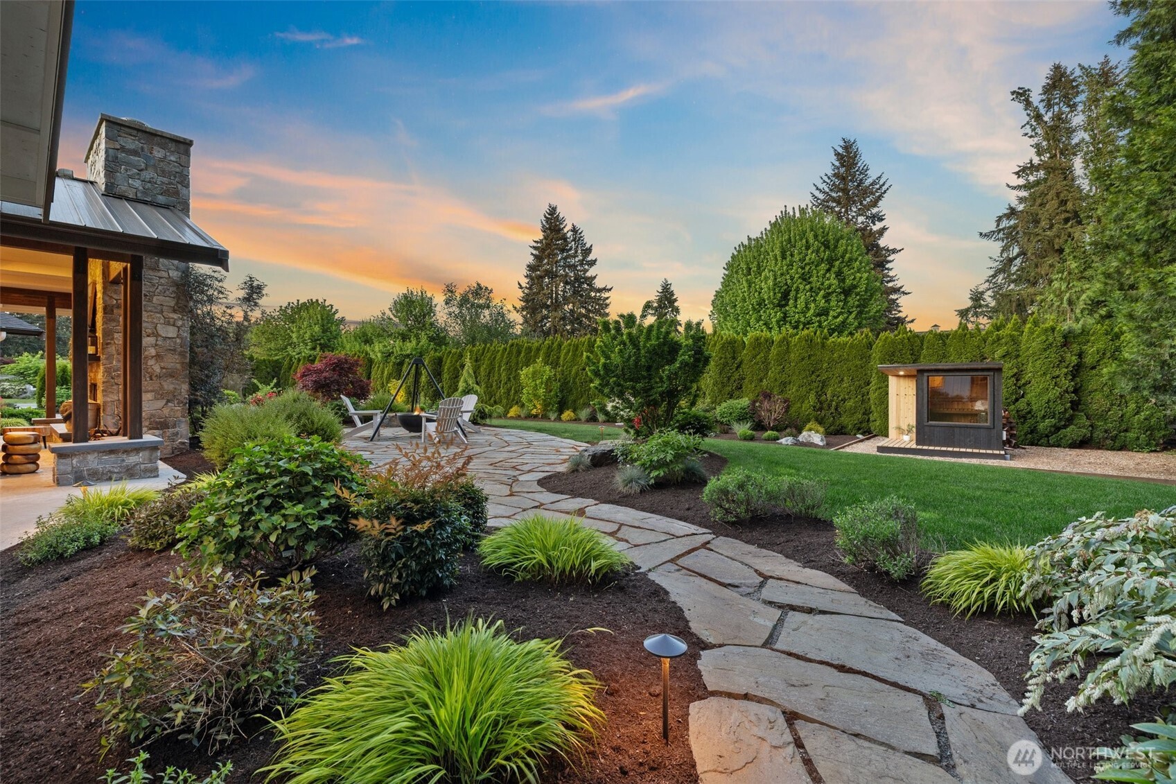 Landscape lighting Highlights the Beauty.