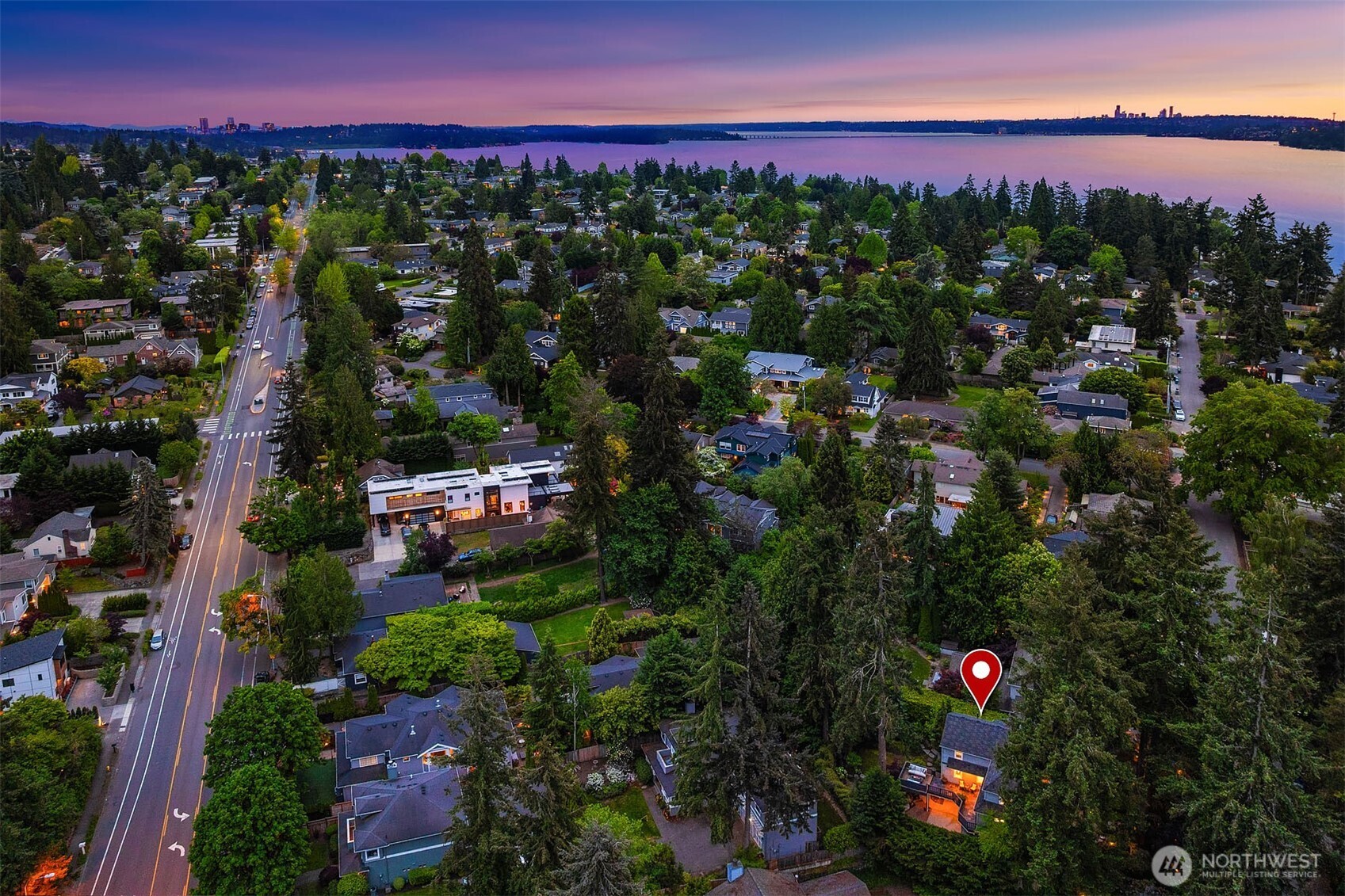 Close to everything downtown Kirland has to offer