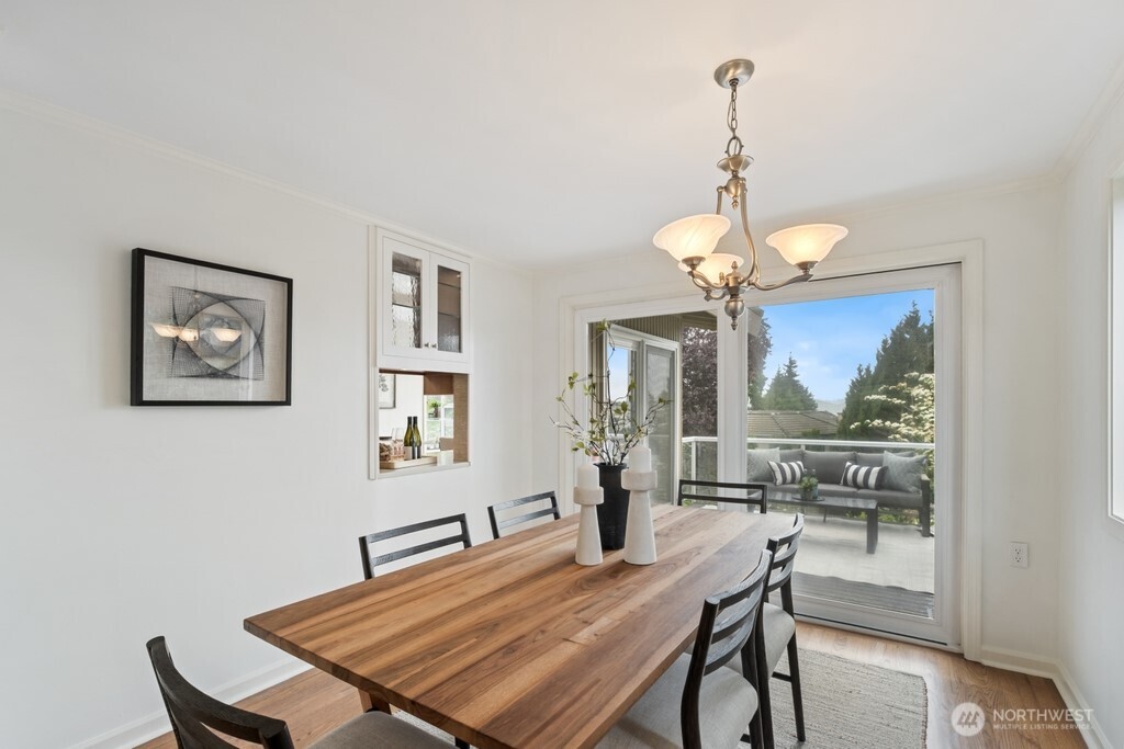 informal eating spaces and access to the view deck and kitchen pass-through