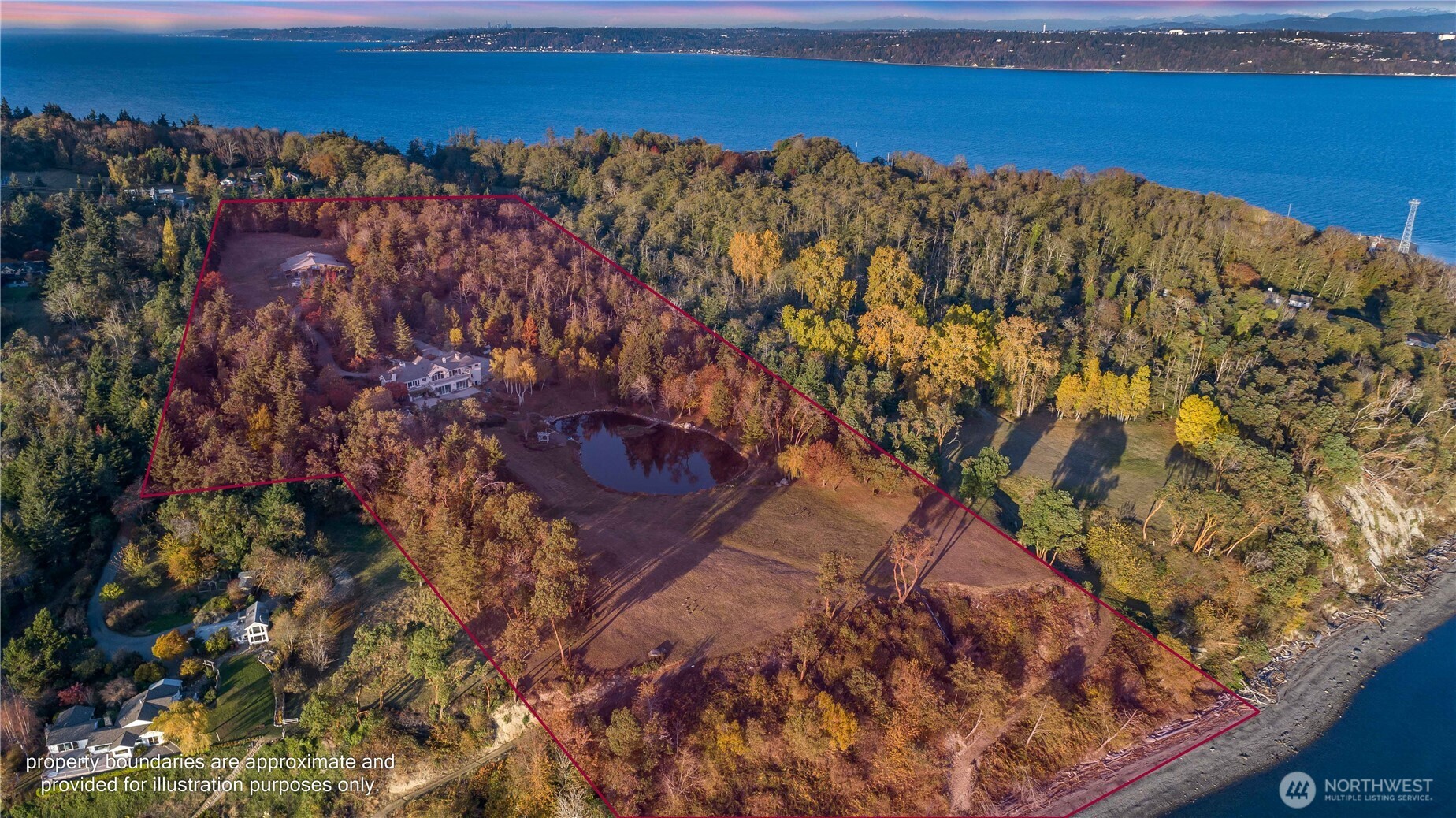 One of Vashon-Maury's largest waterfront estates