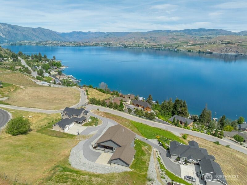 Just 8 minutes to downtown Chelan, Grandview Village is a quiet enclave on Chelan's South Shore