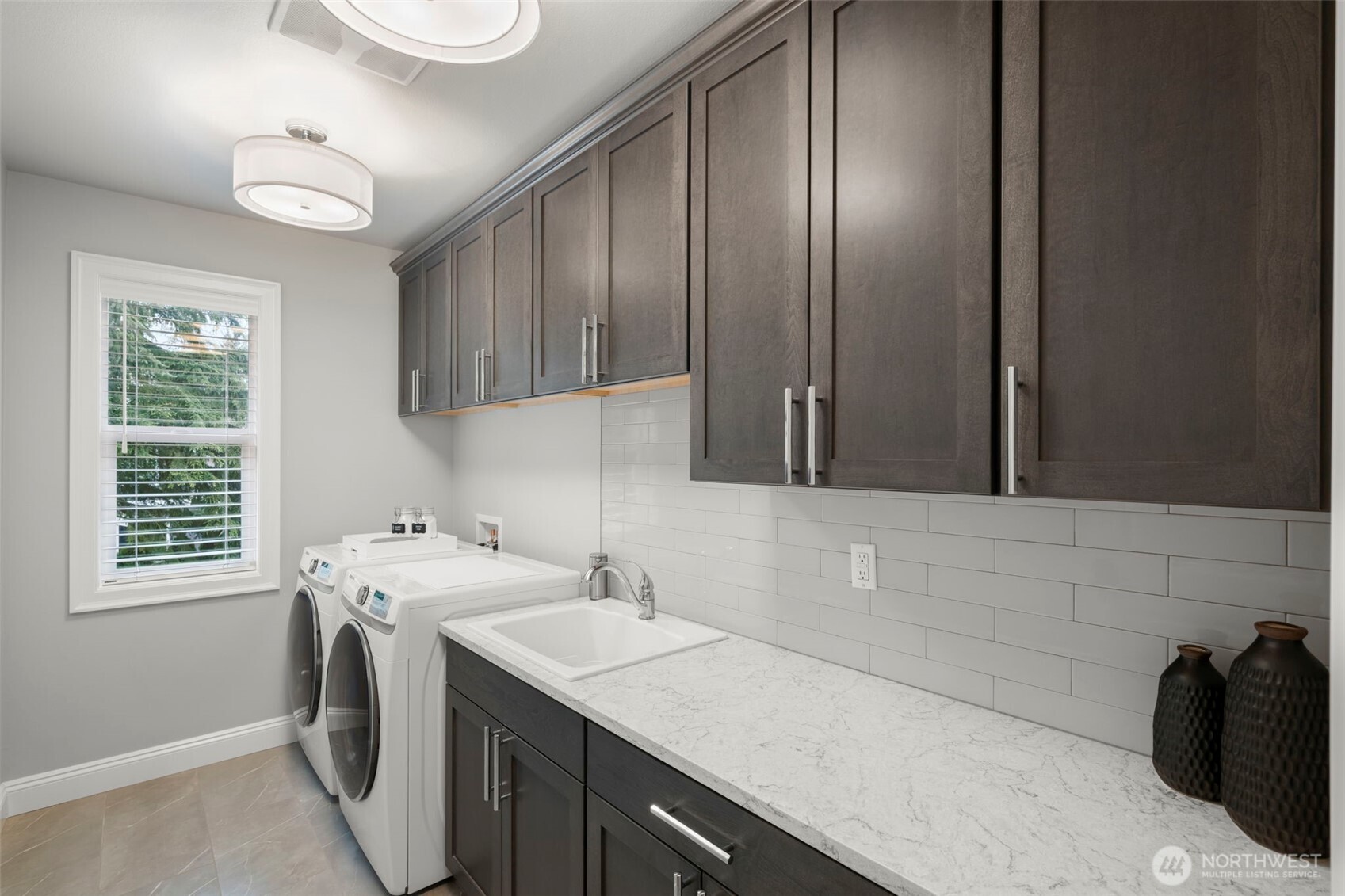 Laundry room with built-in storage