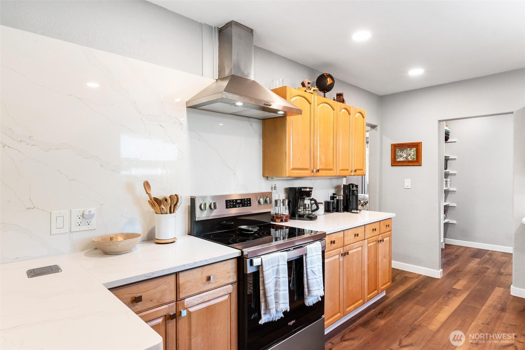 Seamless flow for entertaining family and friends.
