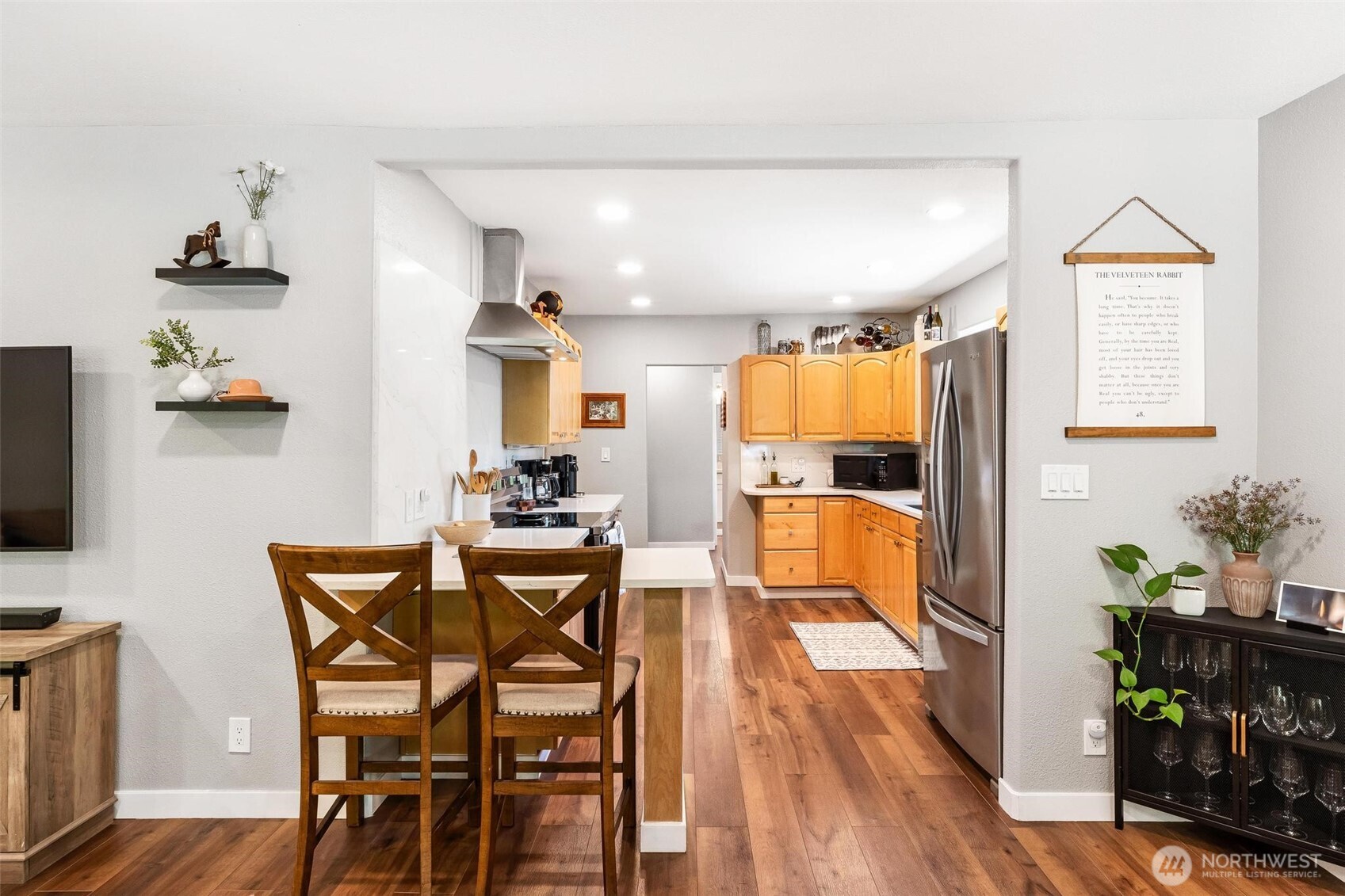 Stylish kitchen with modern finishes.