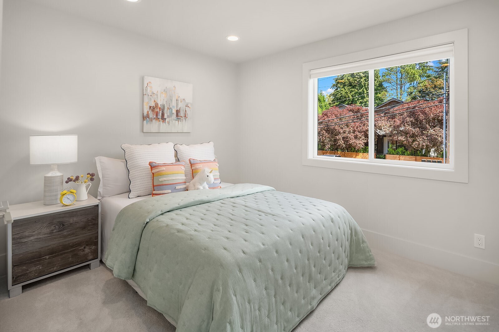 Guest bedroom