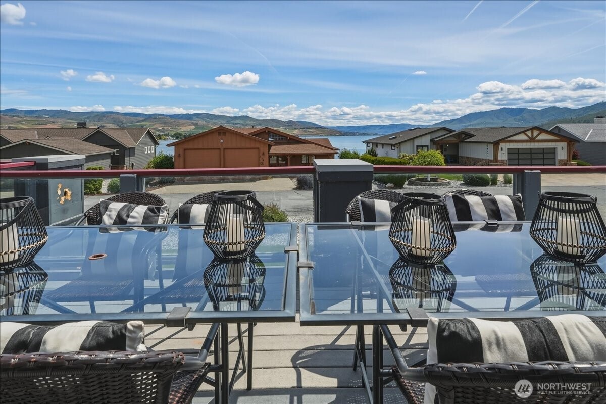 Your table view towards Lake Chelan