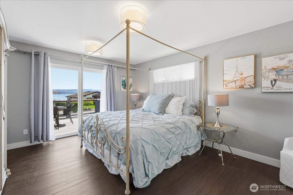 Primary suite on main with views towards the lake