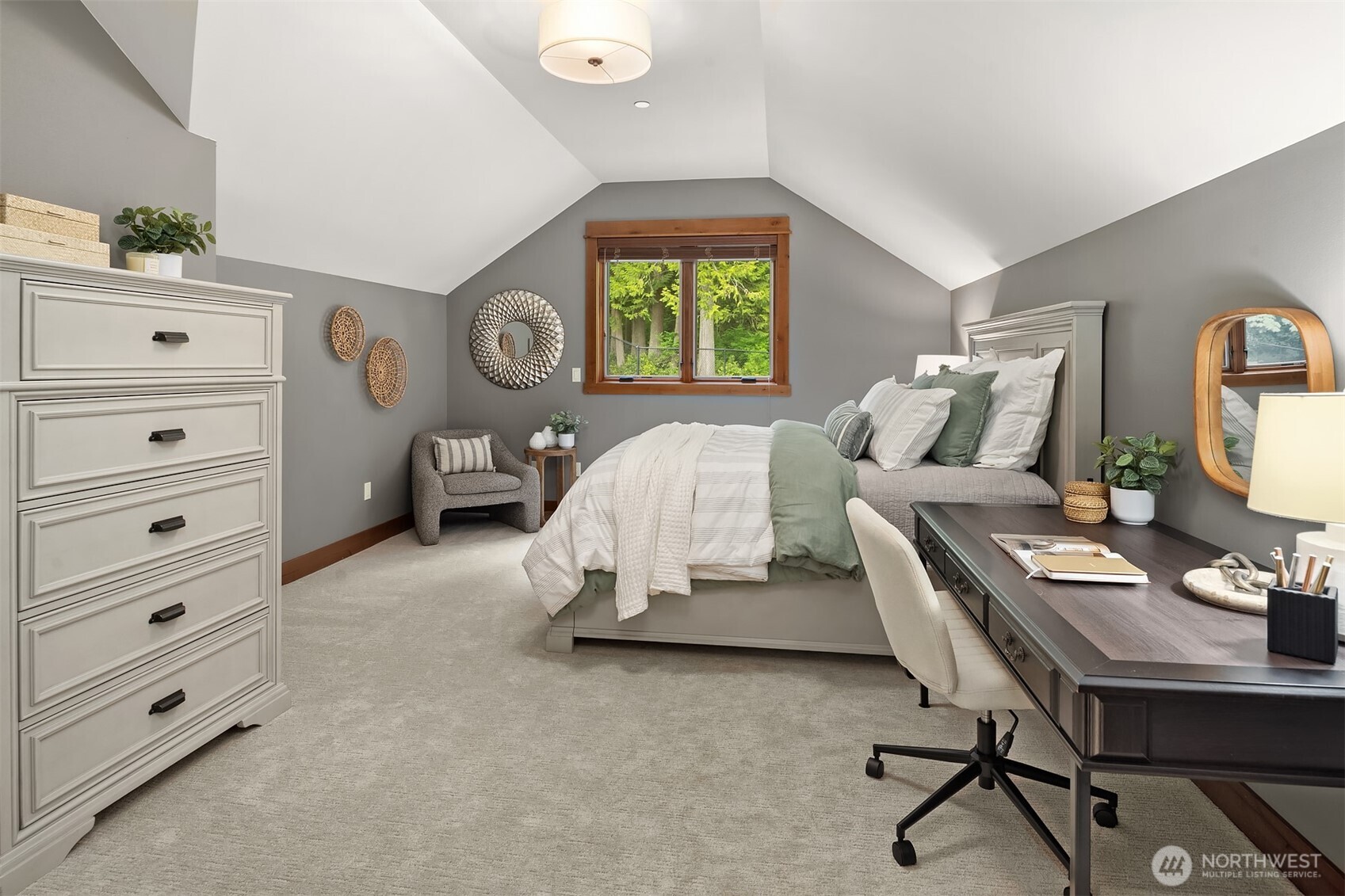 Bedroom #4, a perfect guest suite - w/ensuite