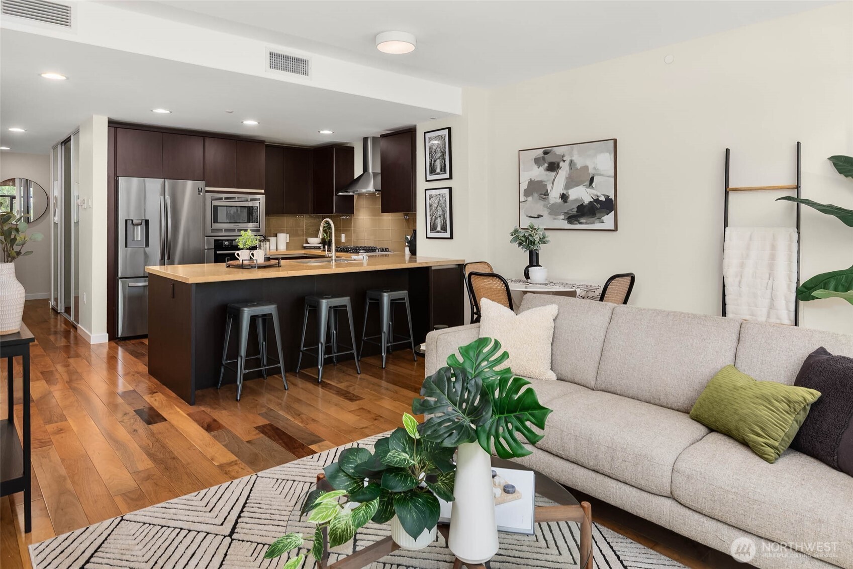 RENTAL CAP NOT MET- great investment opportunity.