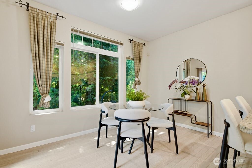 Large dining room!