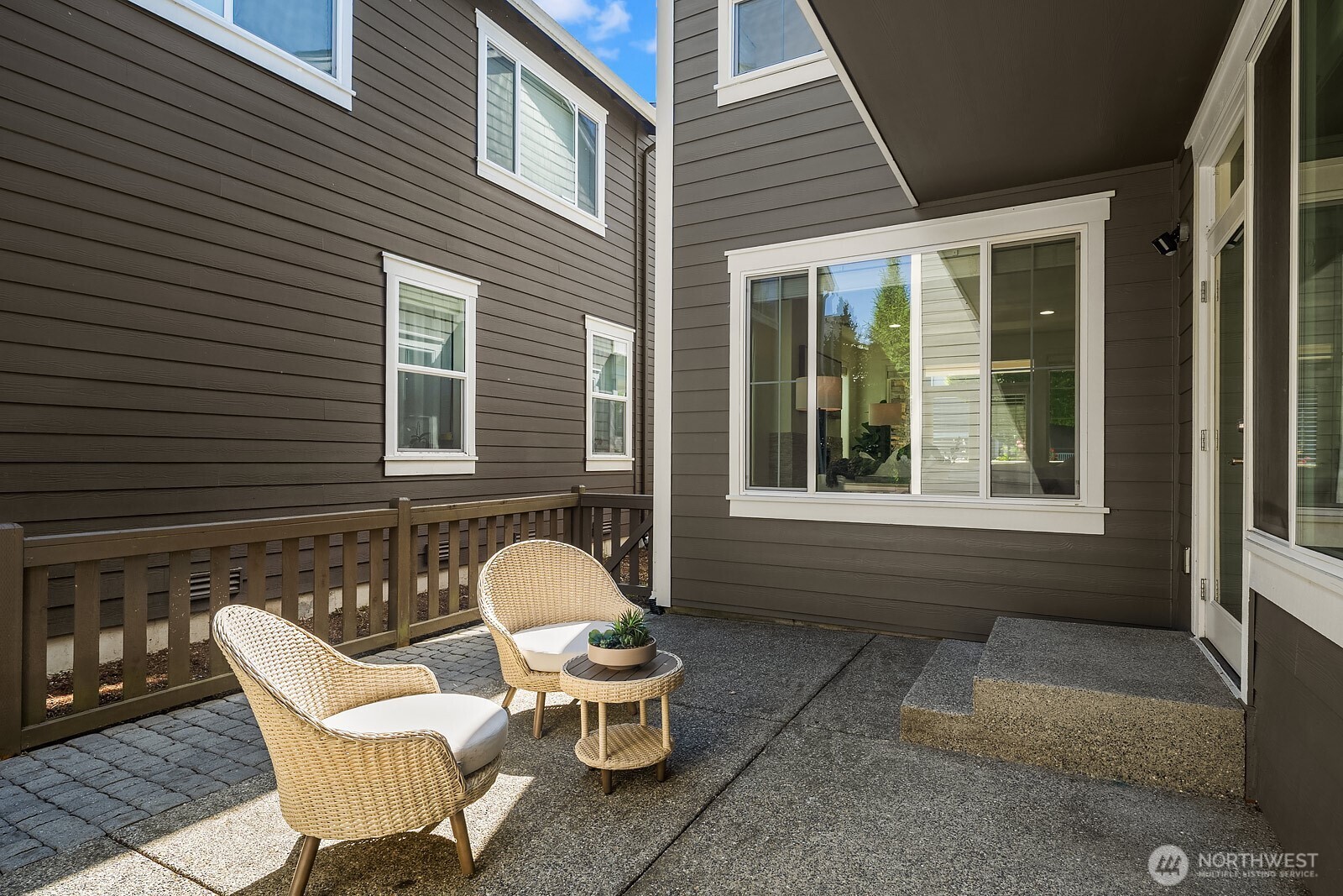/NWM2528979/NWM2528979-29.jpg