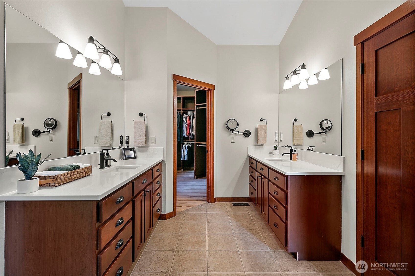 Primary bedroom suite
