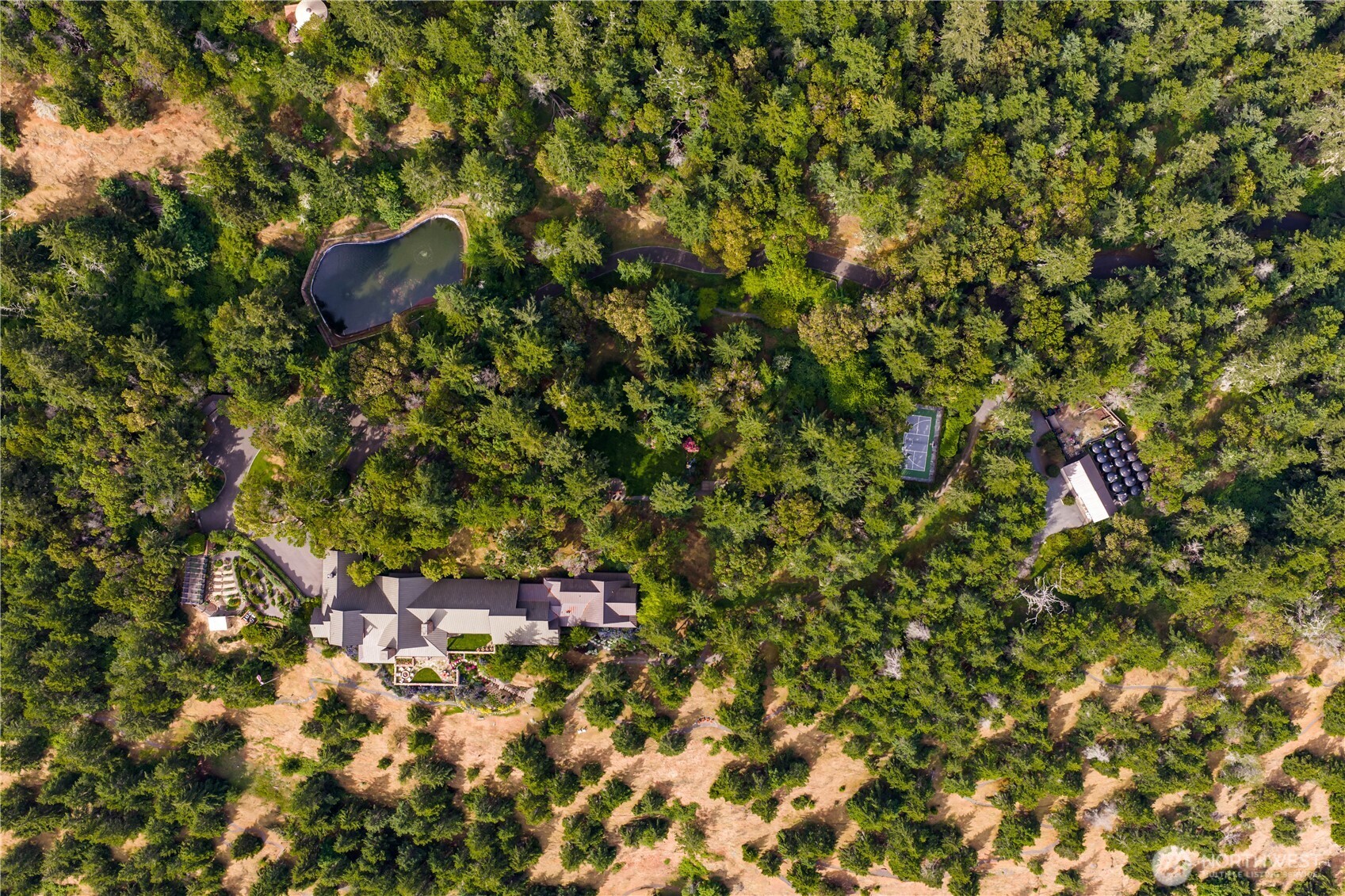 The property from above, showing the expance of nearly 23 acres of fully landscaped grounds.