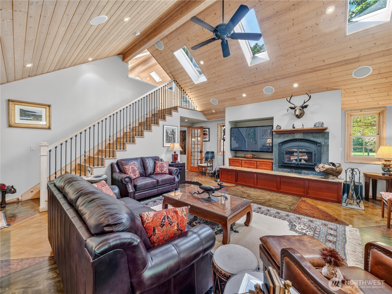 Abundant in natural light.