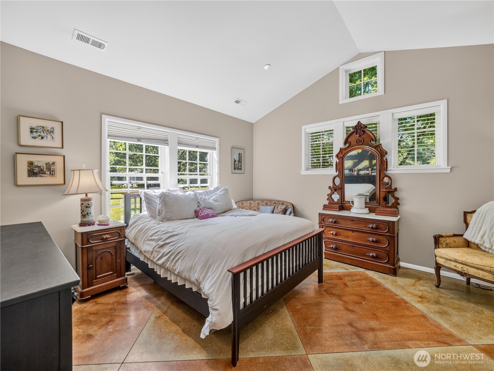 Detached ALU bedroom.