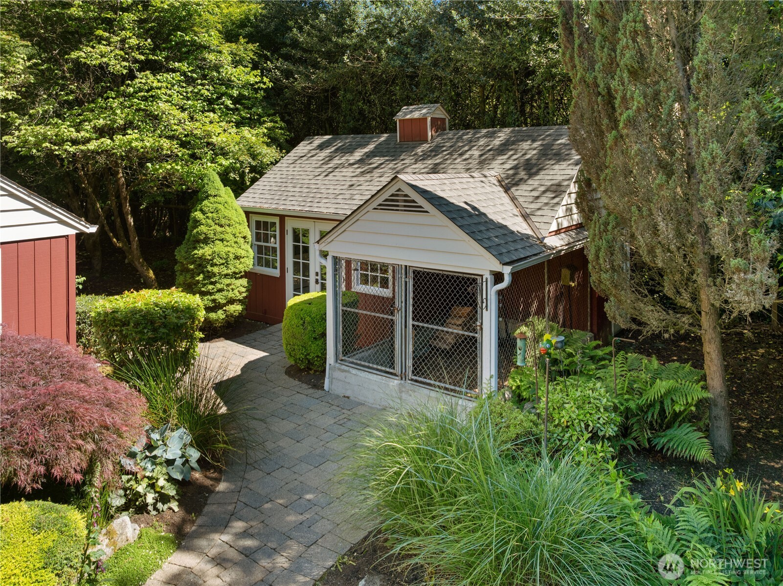 Detached den/office.