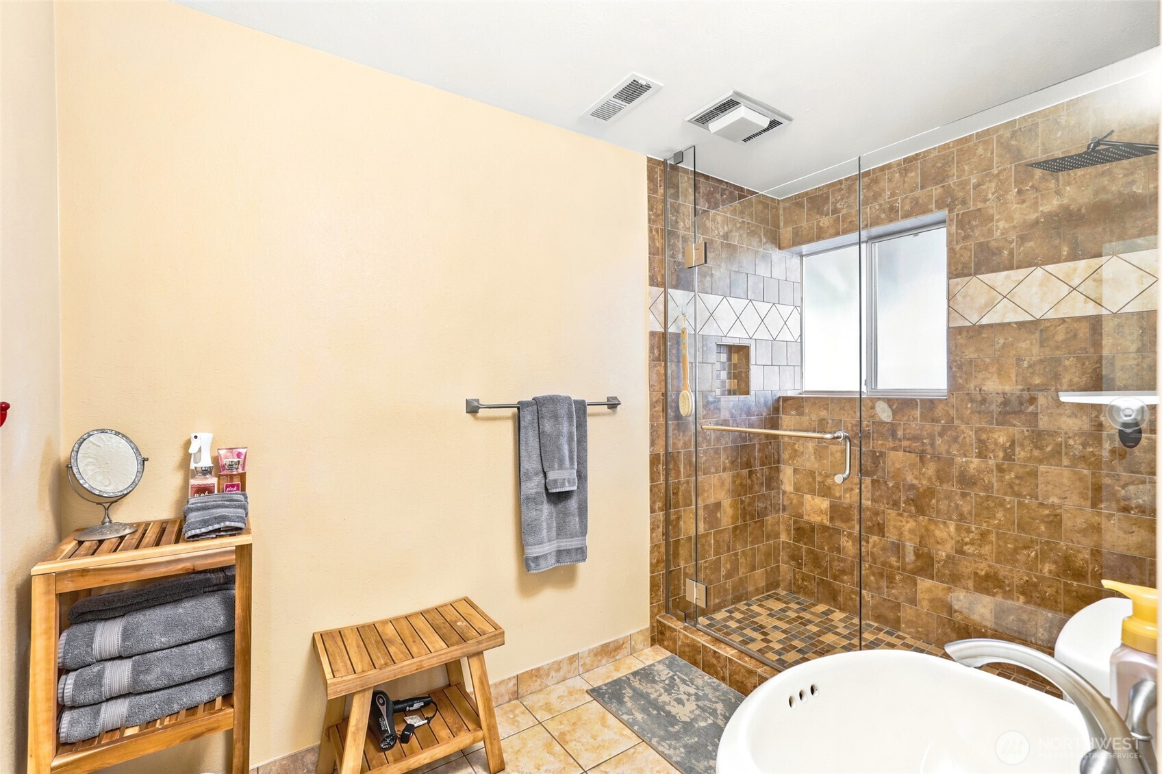 Updated lower level bath - great for guests!
