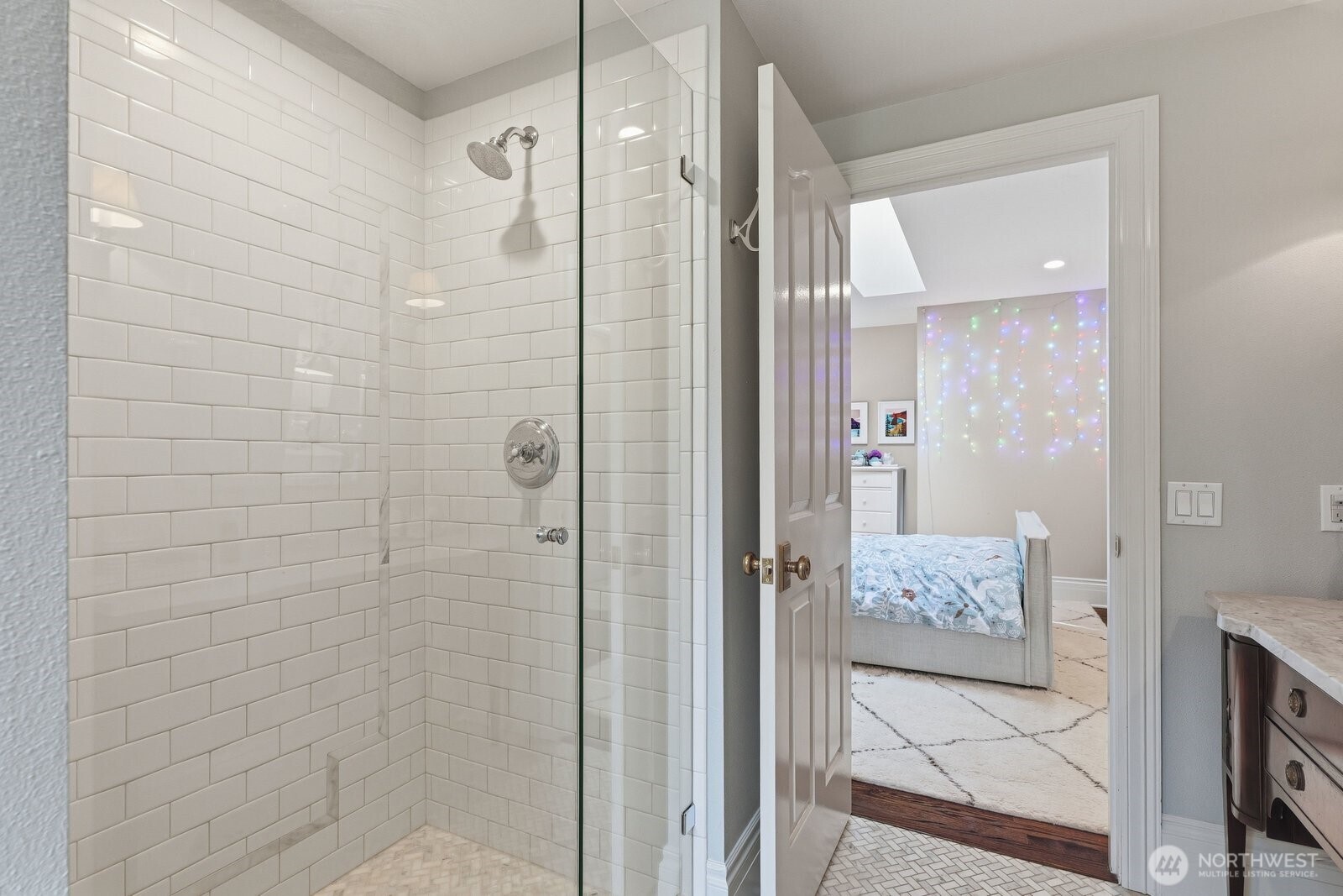 And subway tiled shower.
