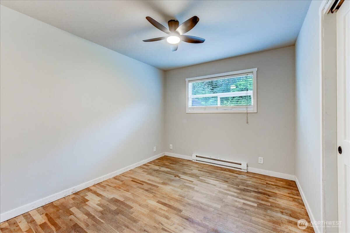 Bedroom 2 with ceiling fan