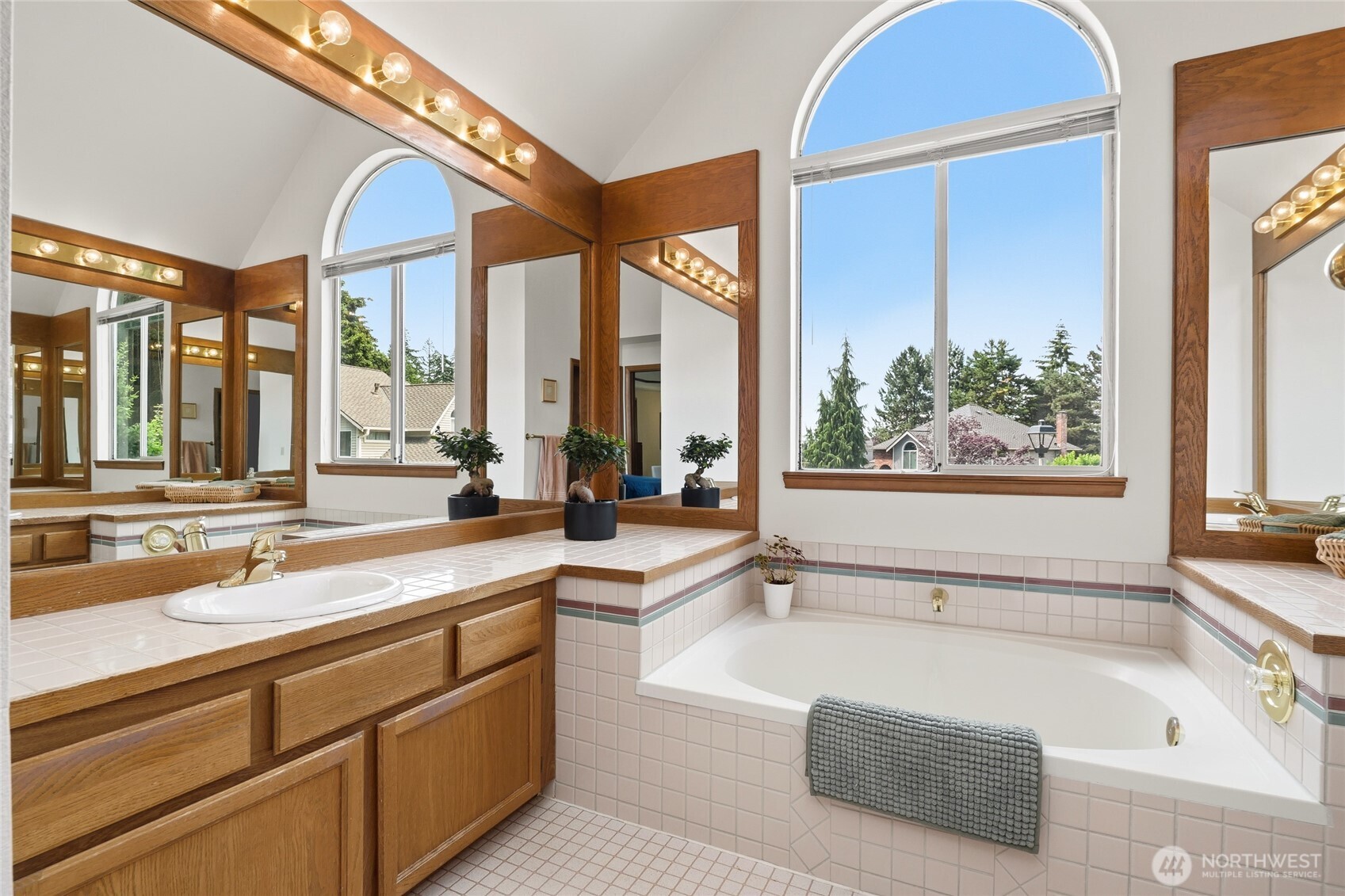 5 piece primary suite