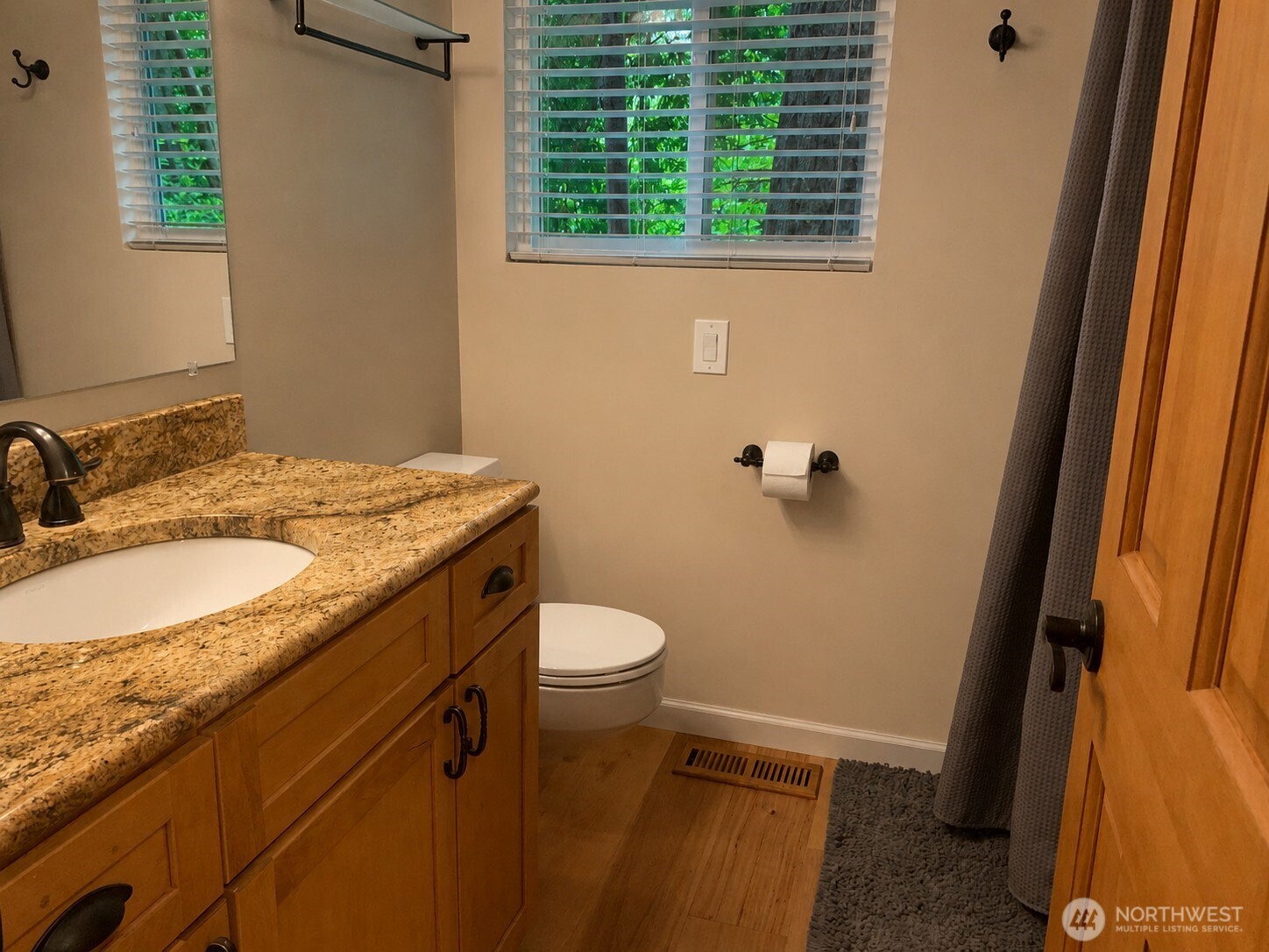 Lower kitchen