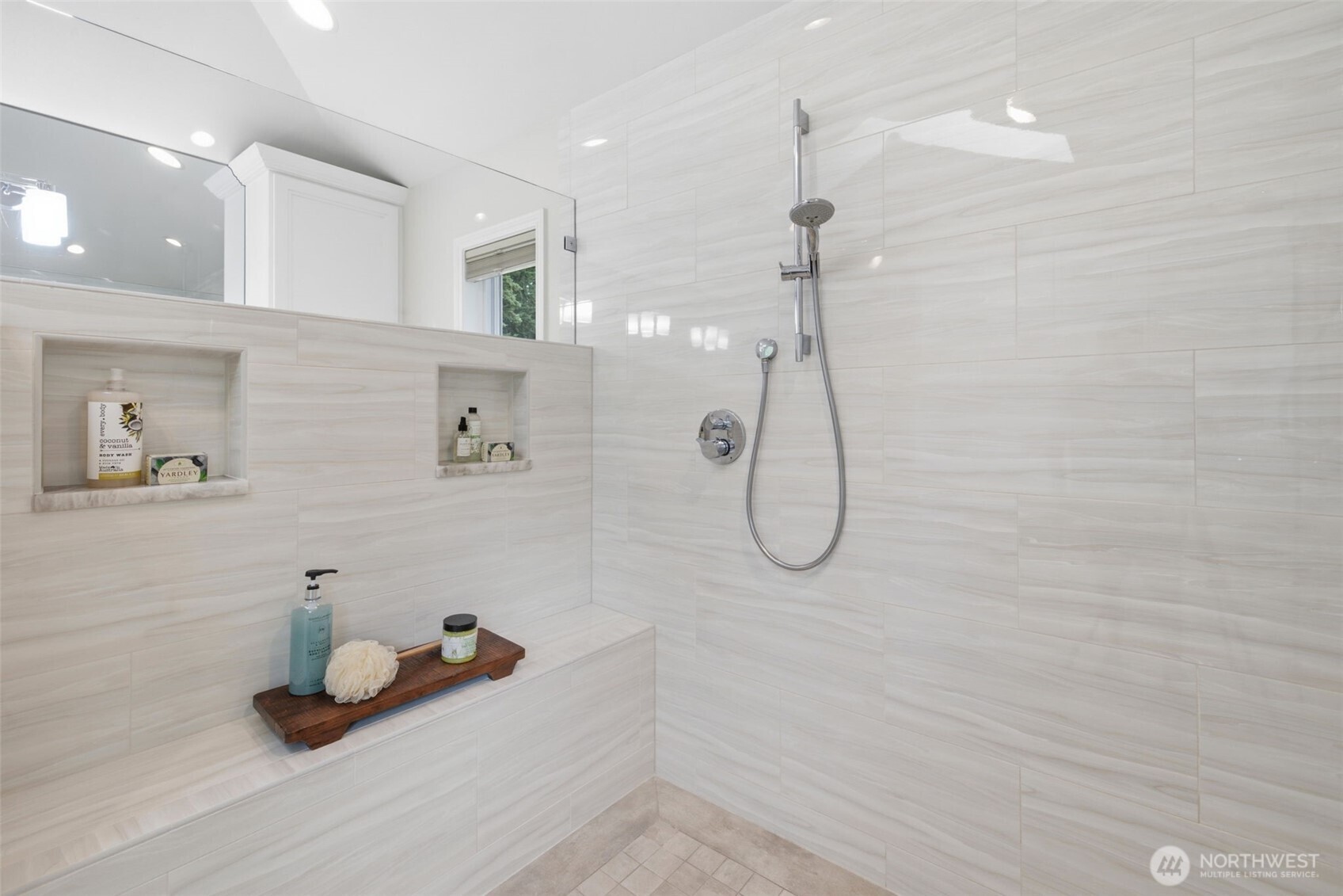 Gorgeous bathroom