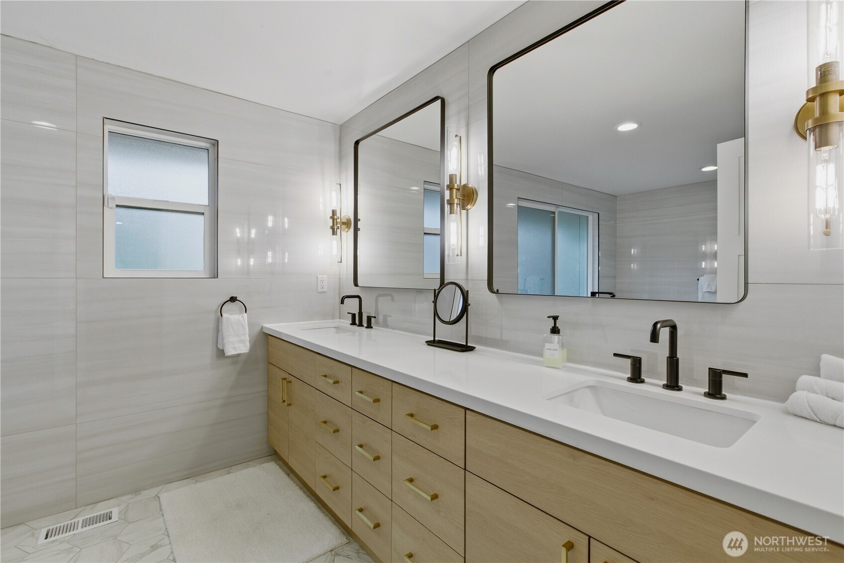 Bathroom of Main Bedroom