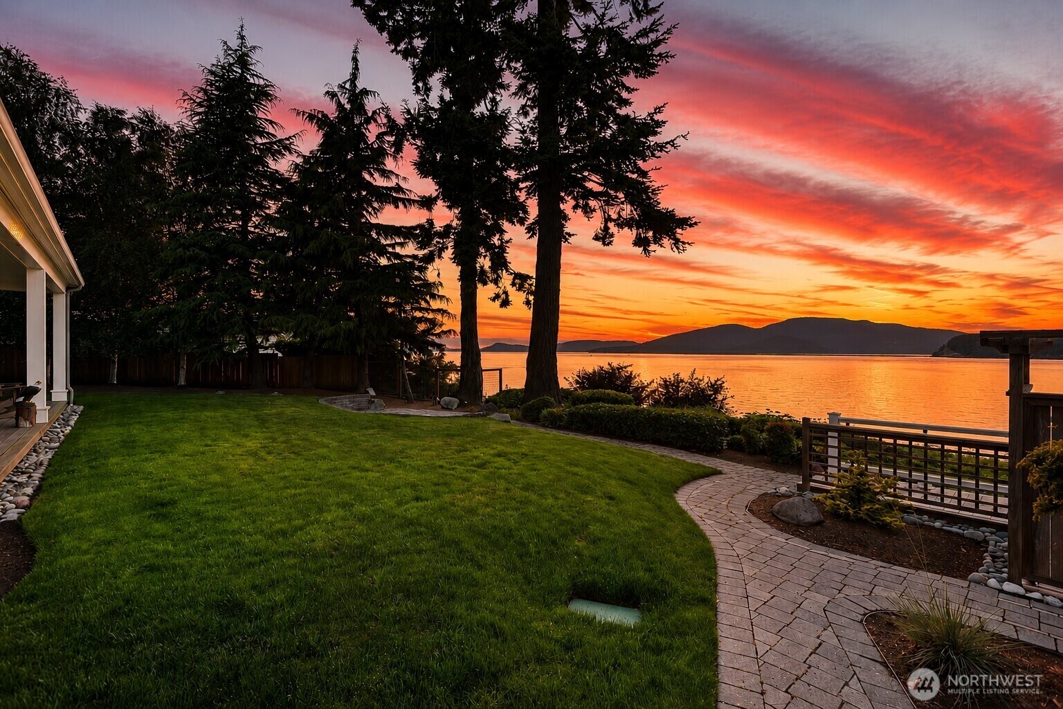 Vibrant Northwest sunsets transform the grounds into an unforgettable setting, where every evening feels like a special occasion.