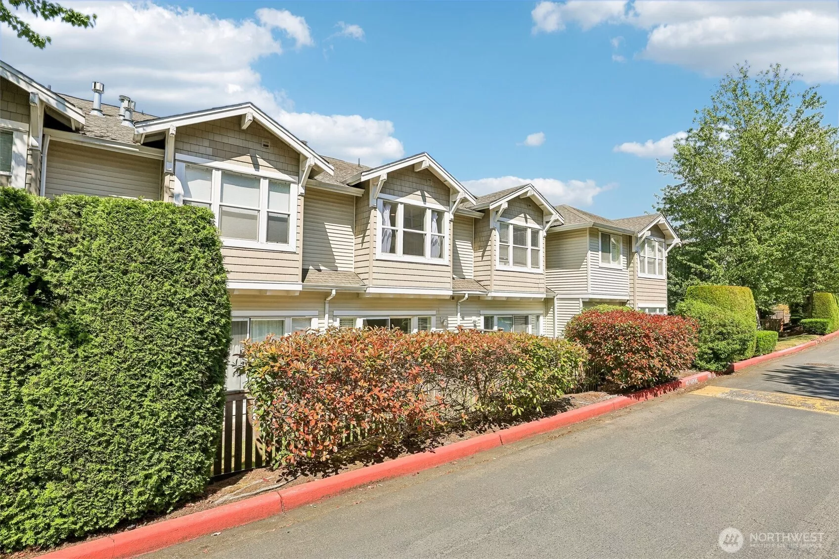 Must see Beautiful Townhome!