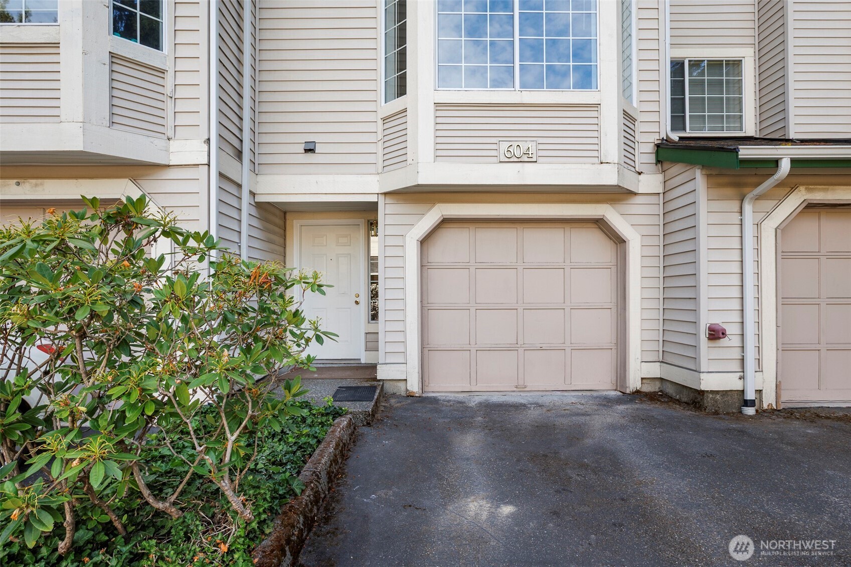 One car garage