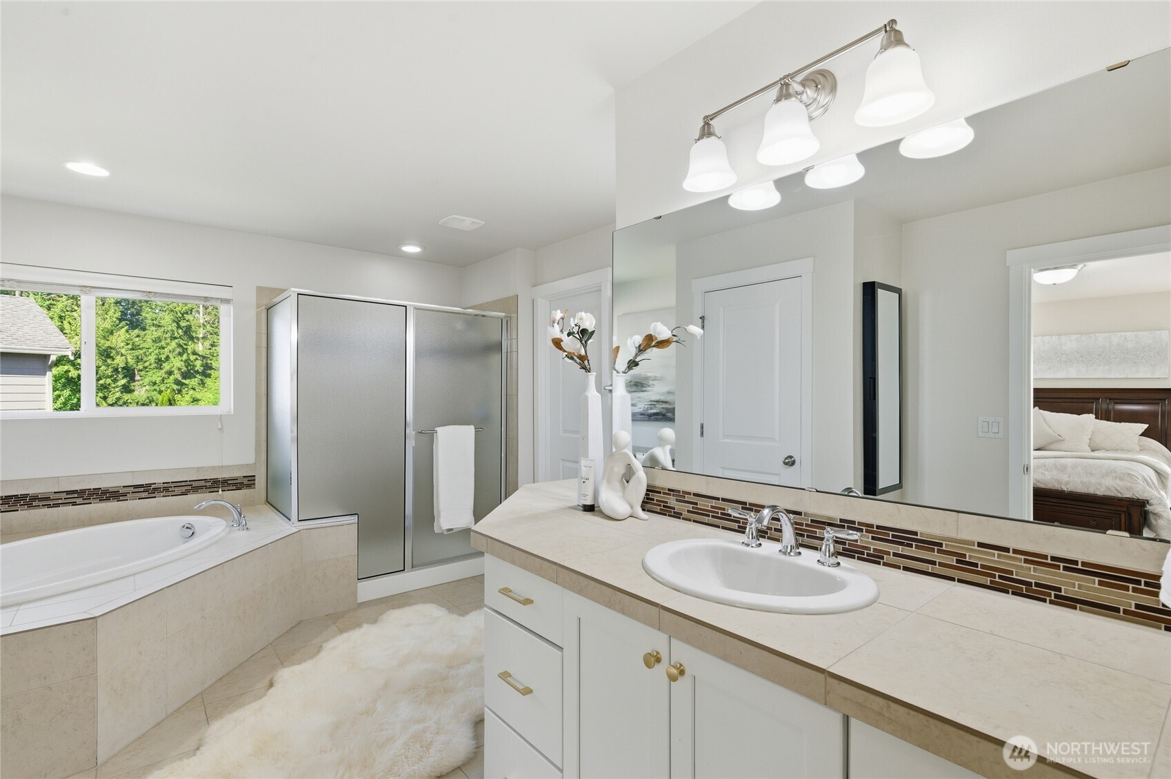 5-piece primary bathroom and walk-in closet