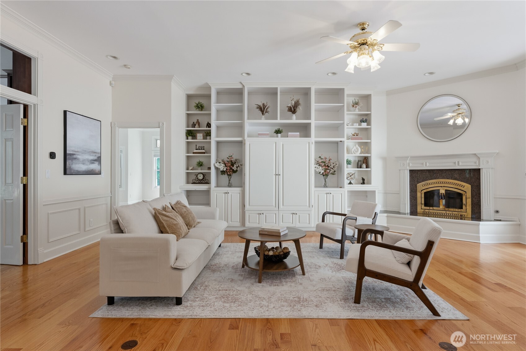 Beautiful built-ins