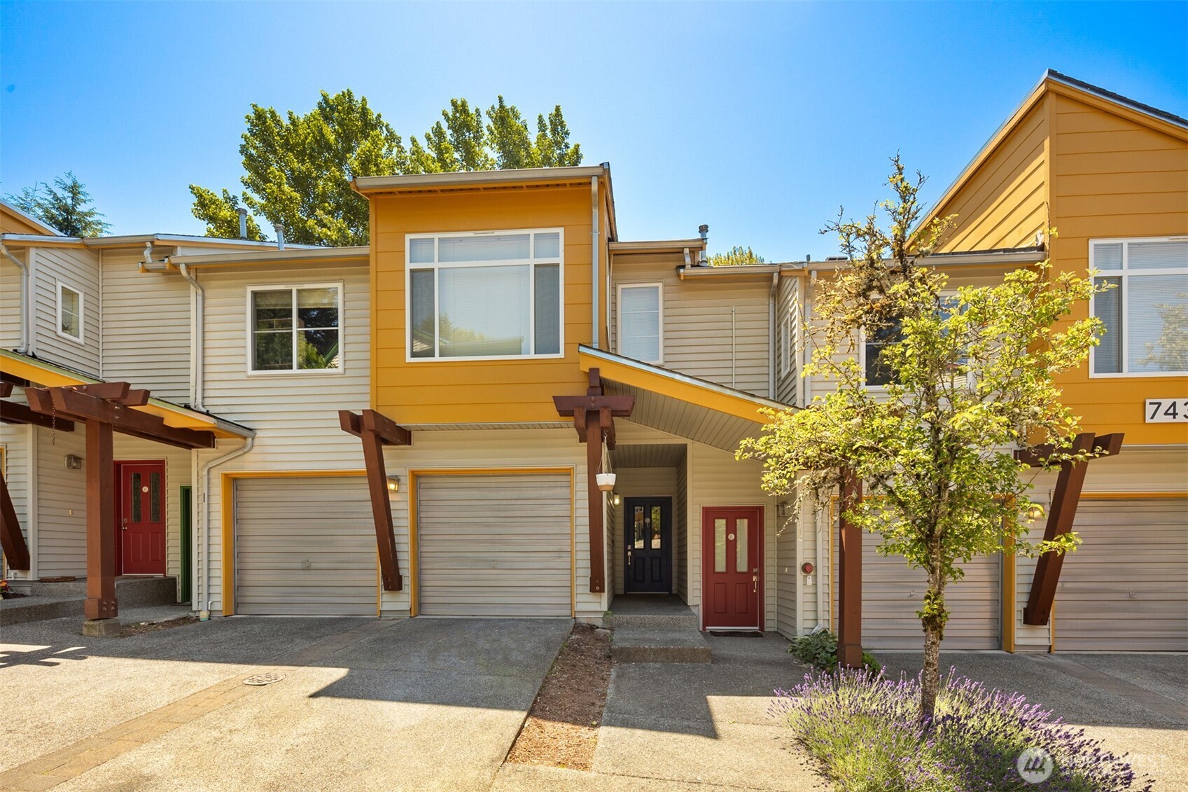 Your own private, fenced yard! Rare!