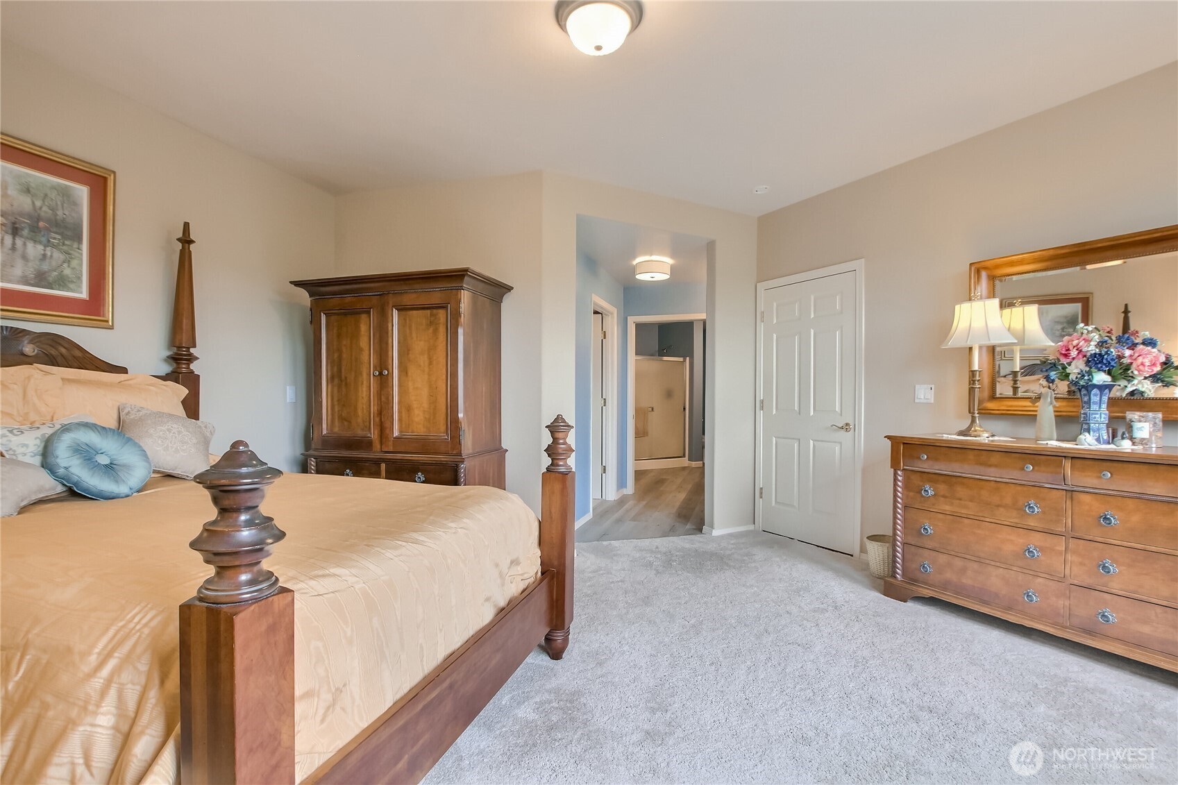 Primary suite with ensuite and walk in closet