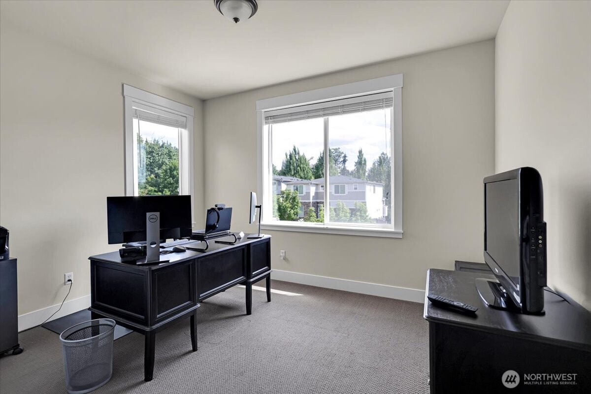 Main floor Bedroom or Office Space