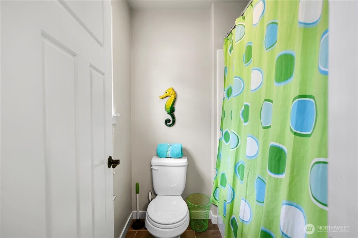 Private Full Bathtub and Shower