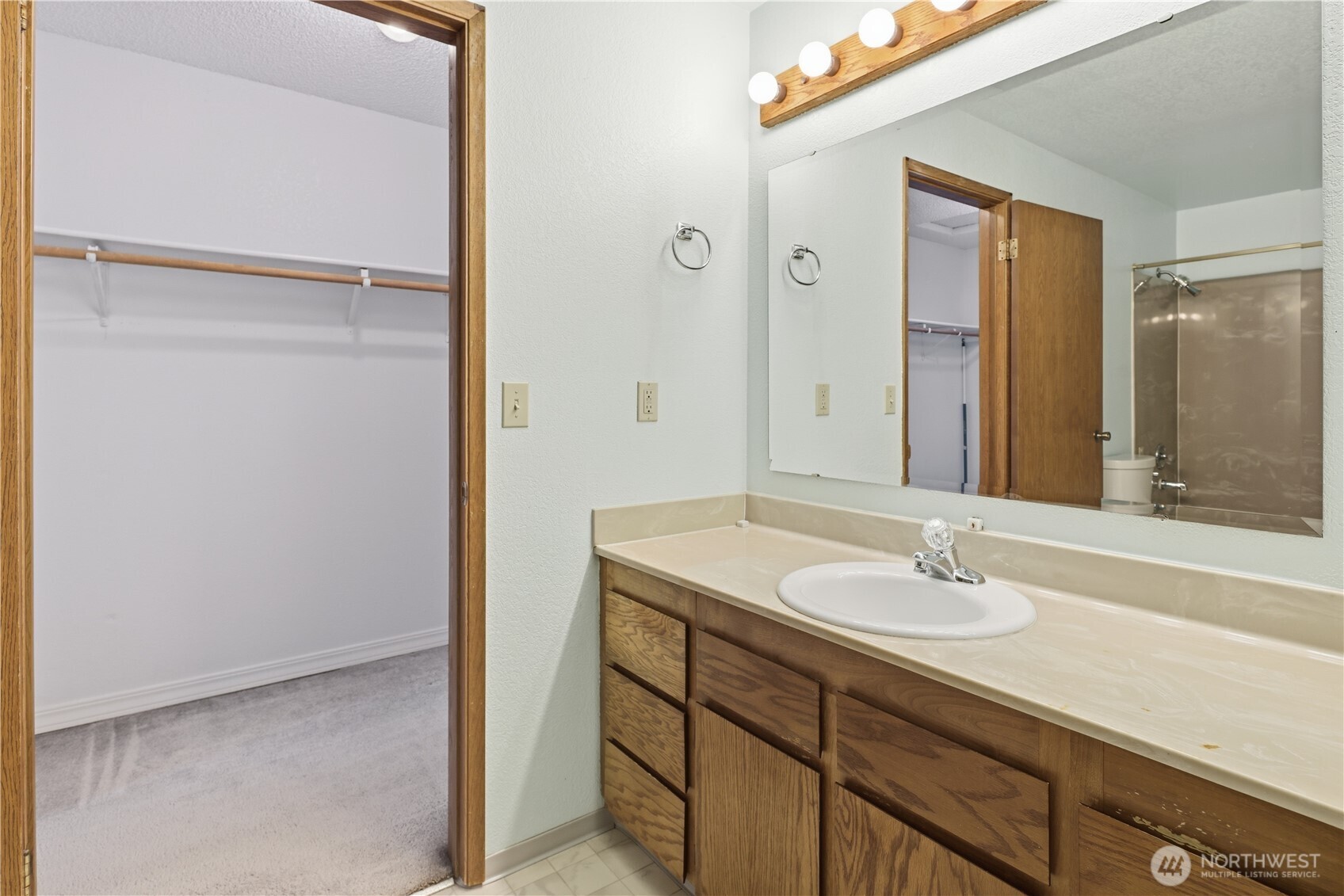 Primary bath upstairs, access from main hallway and from closet area