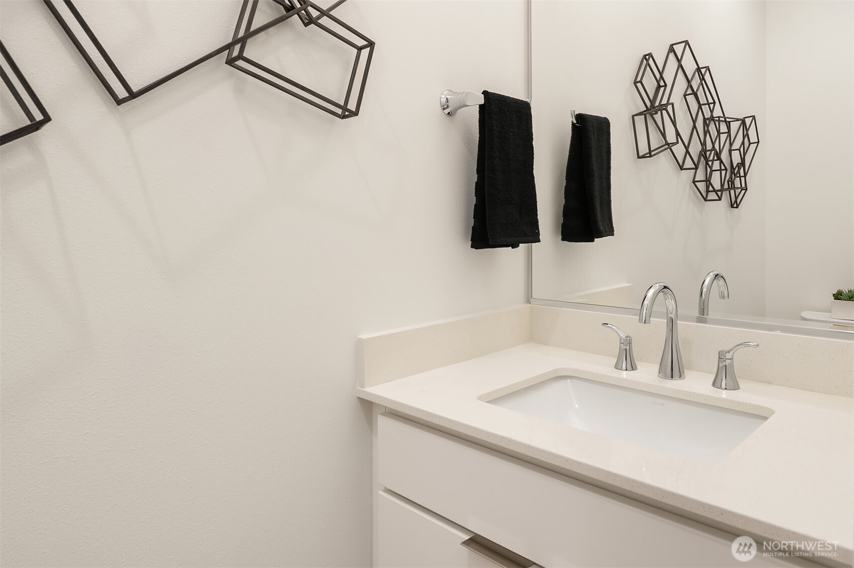 2nd floor powder room