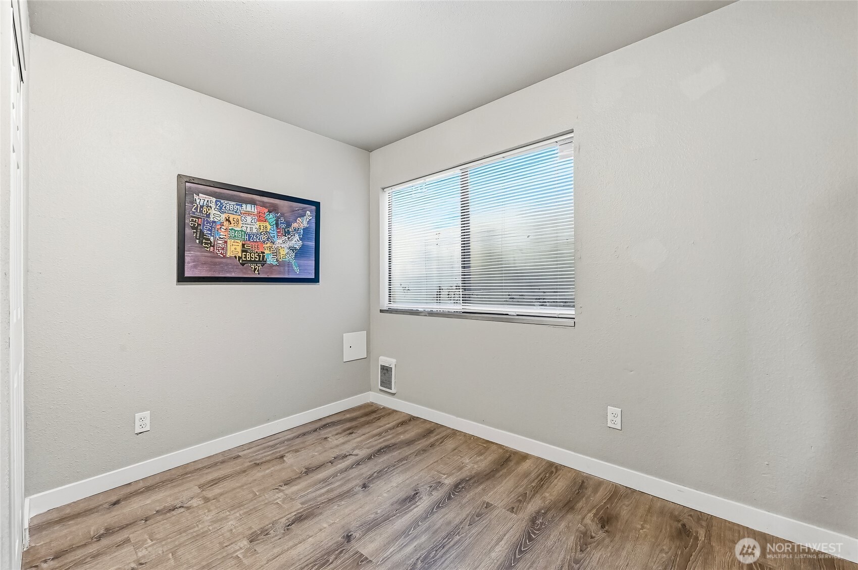 Guest bedroom 2