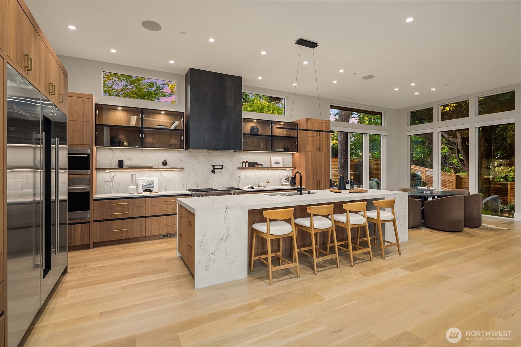 Kitchen features Wolf/Sub-Zero Appliance package