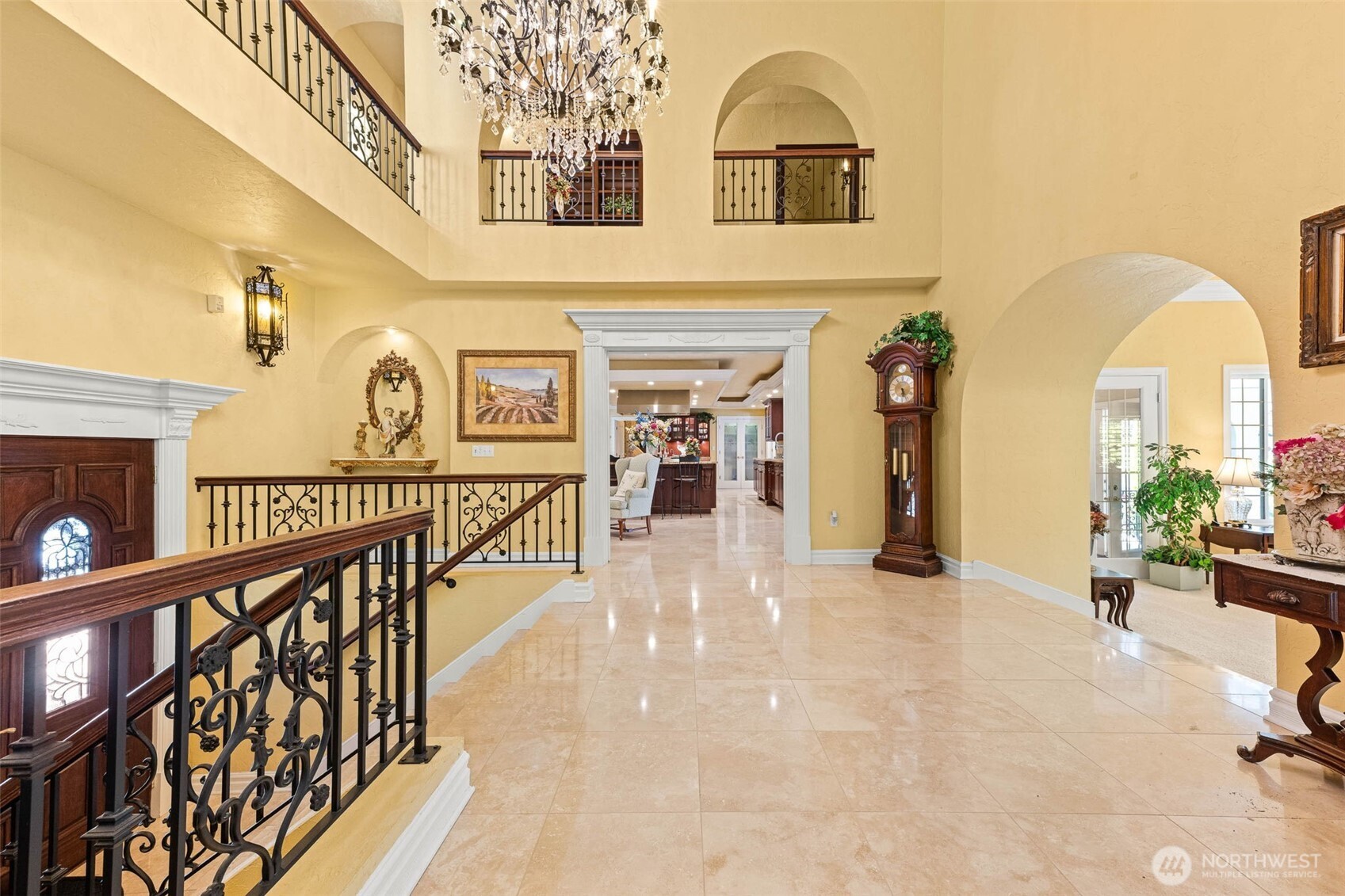 Upper Level stairs or elevator