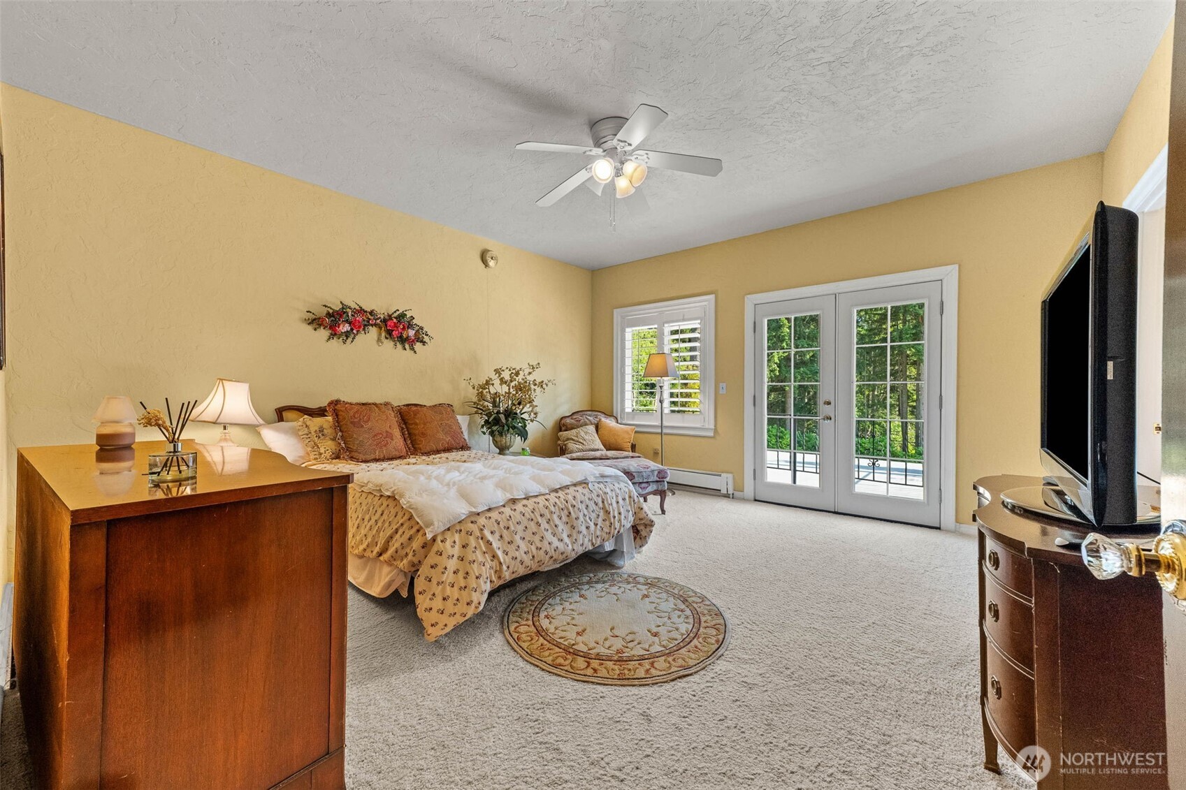 Upper bedroom 1