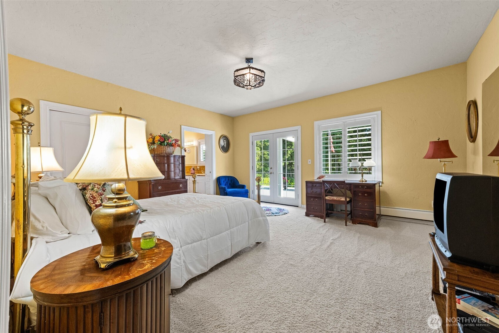 Upper bedroom 2