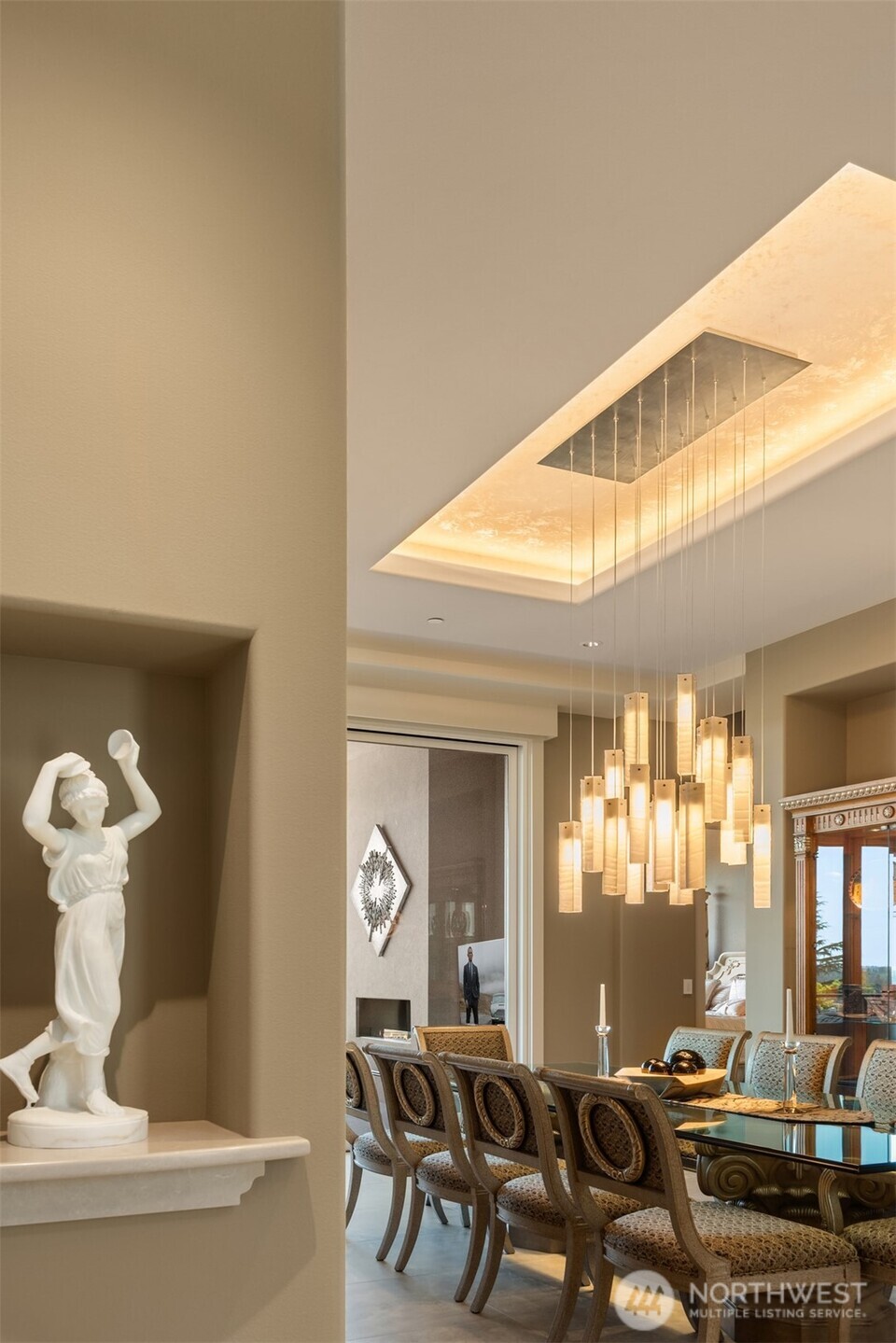 Skakuff Chandelier, tray lighting, art niches