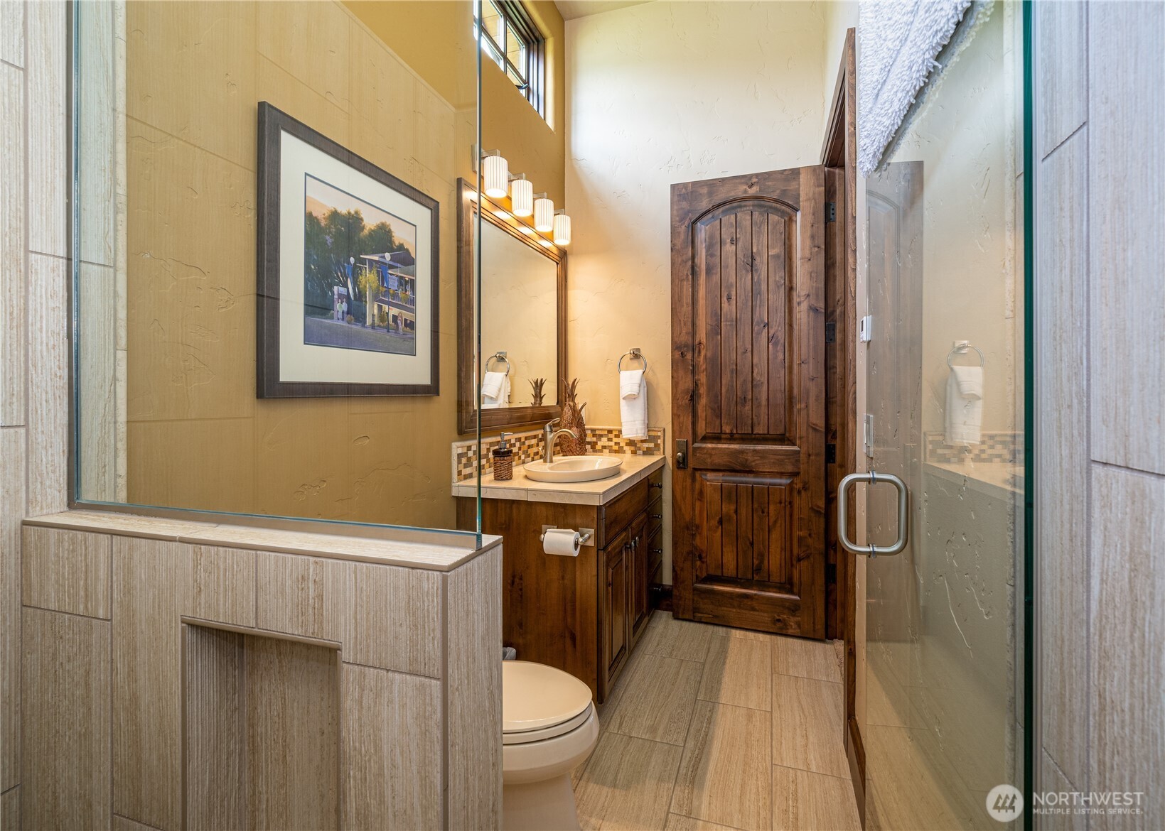 Guest Suite 1 Bath