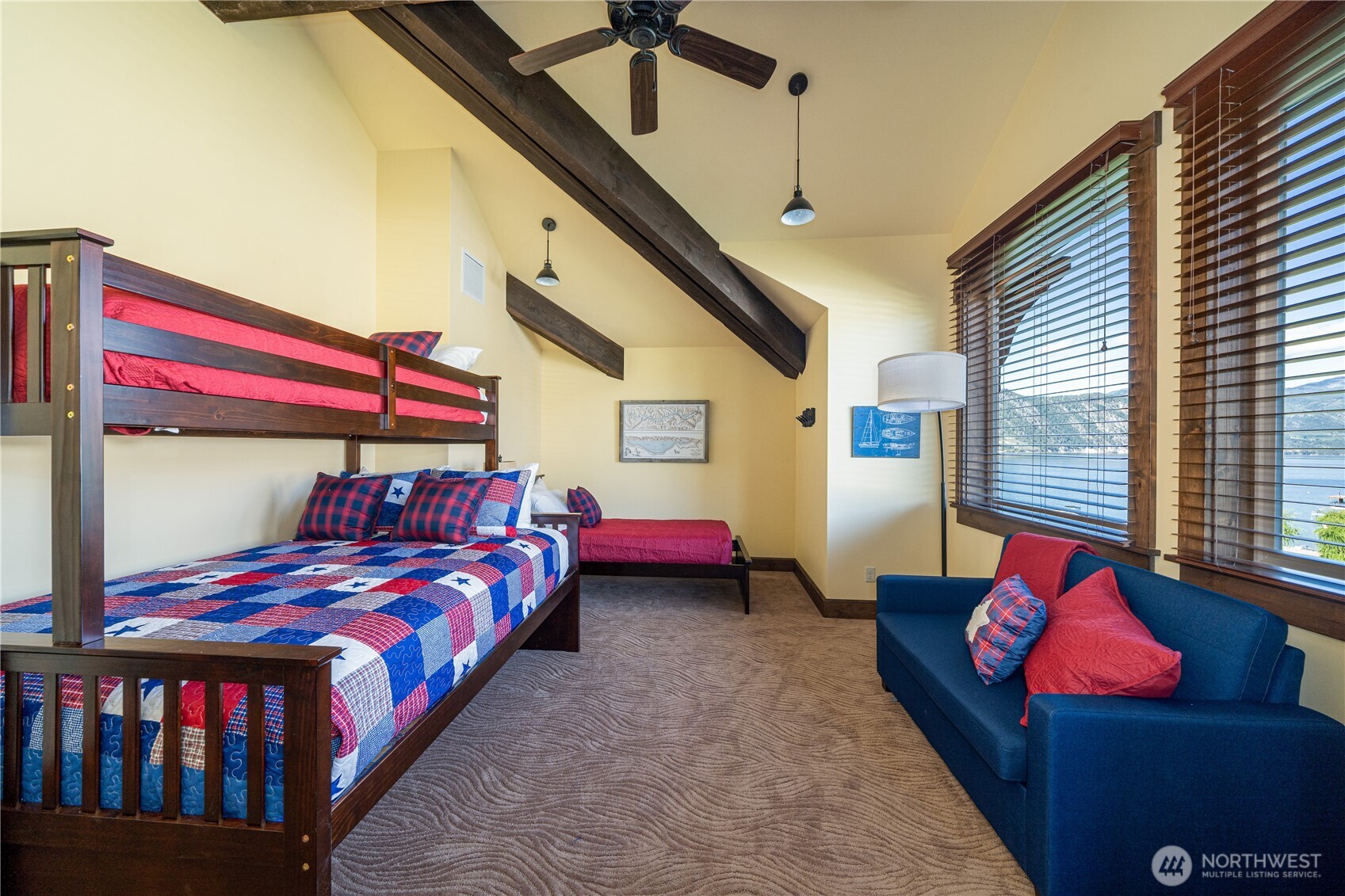 Bunk Room above garage