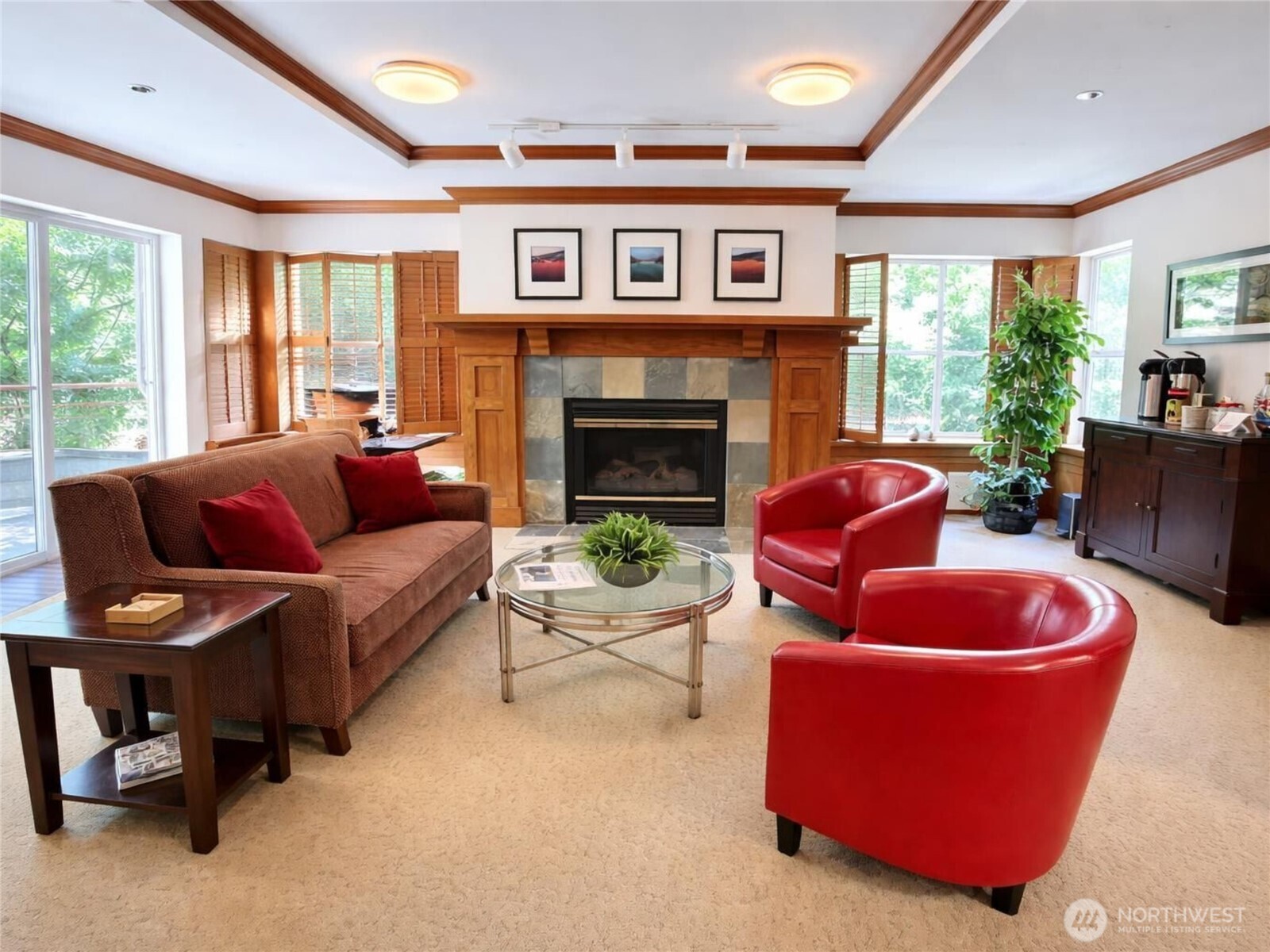 Fireside Lounge
